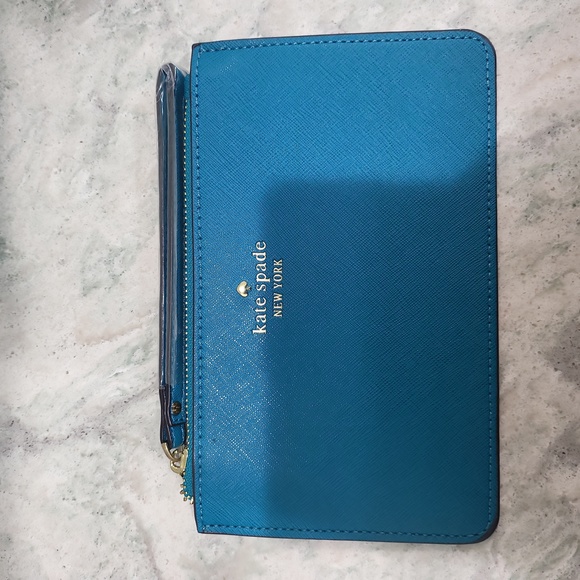 kate spade Handbags - Brand new kate spade new york